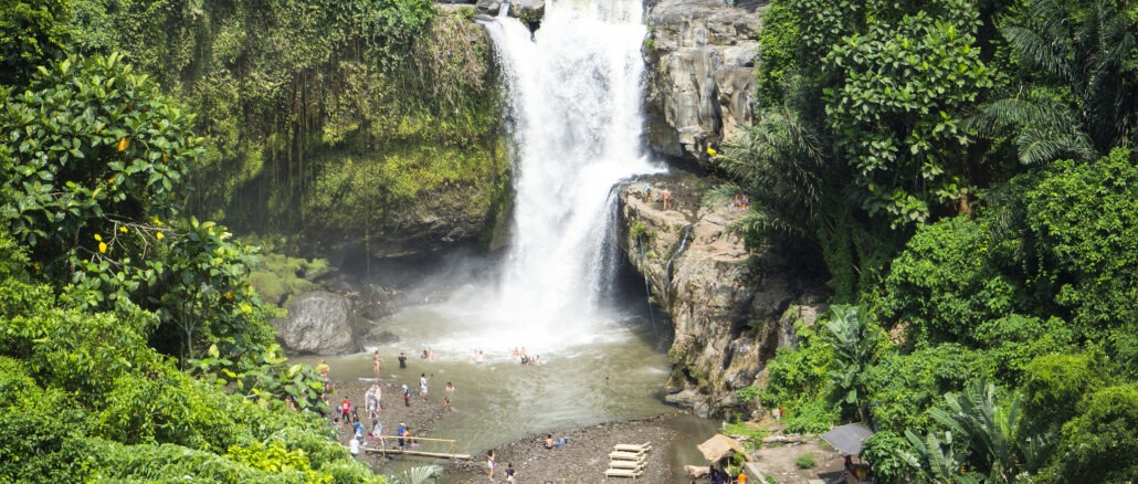 Air-Terjun-Tegenungan