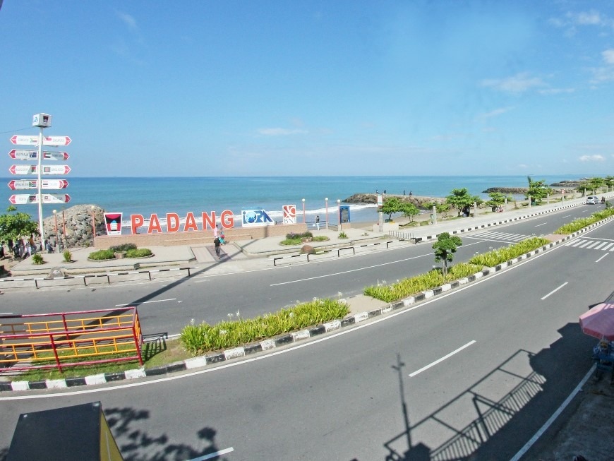 Padang_Pantai_Padang