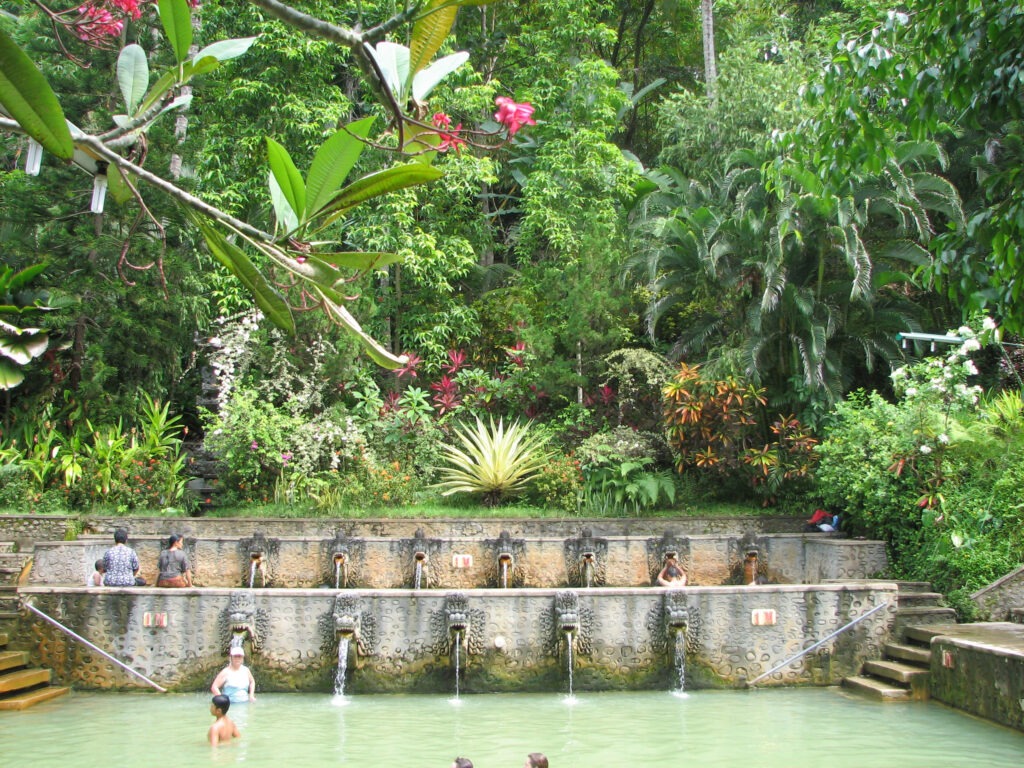 heiße quellen bali