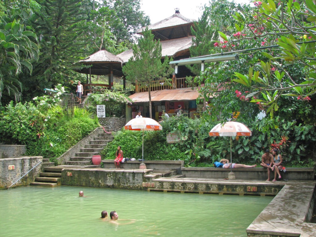 hot springs of banjar