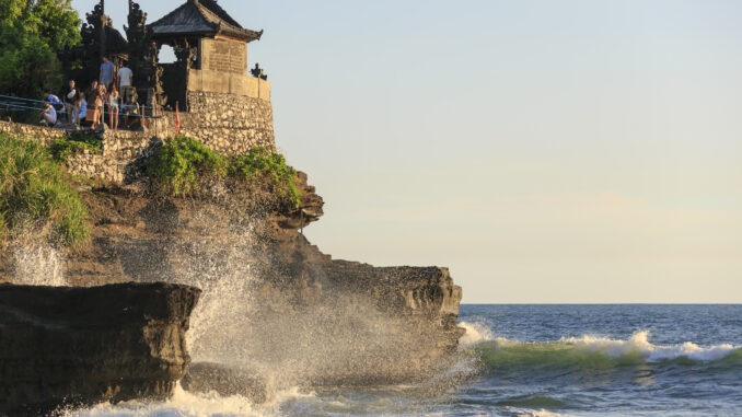 tanah-lot