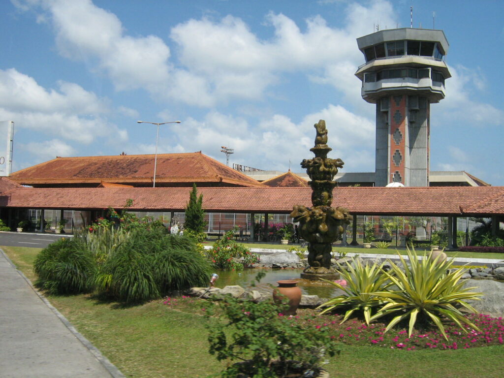 flughafen bali